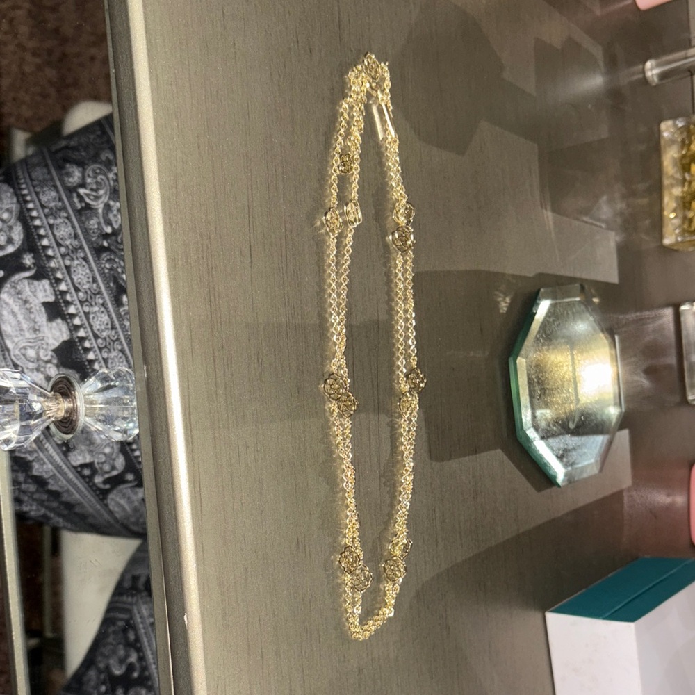 Kendra Scott Elegant Gold Chain Necklace